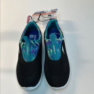 Speedo Black and Purple Water Shoes with Sleek Design